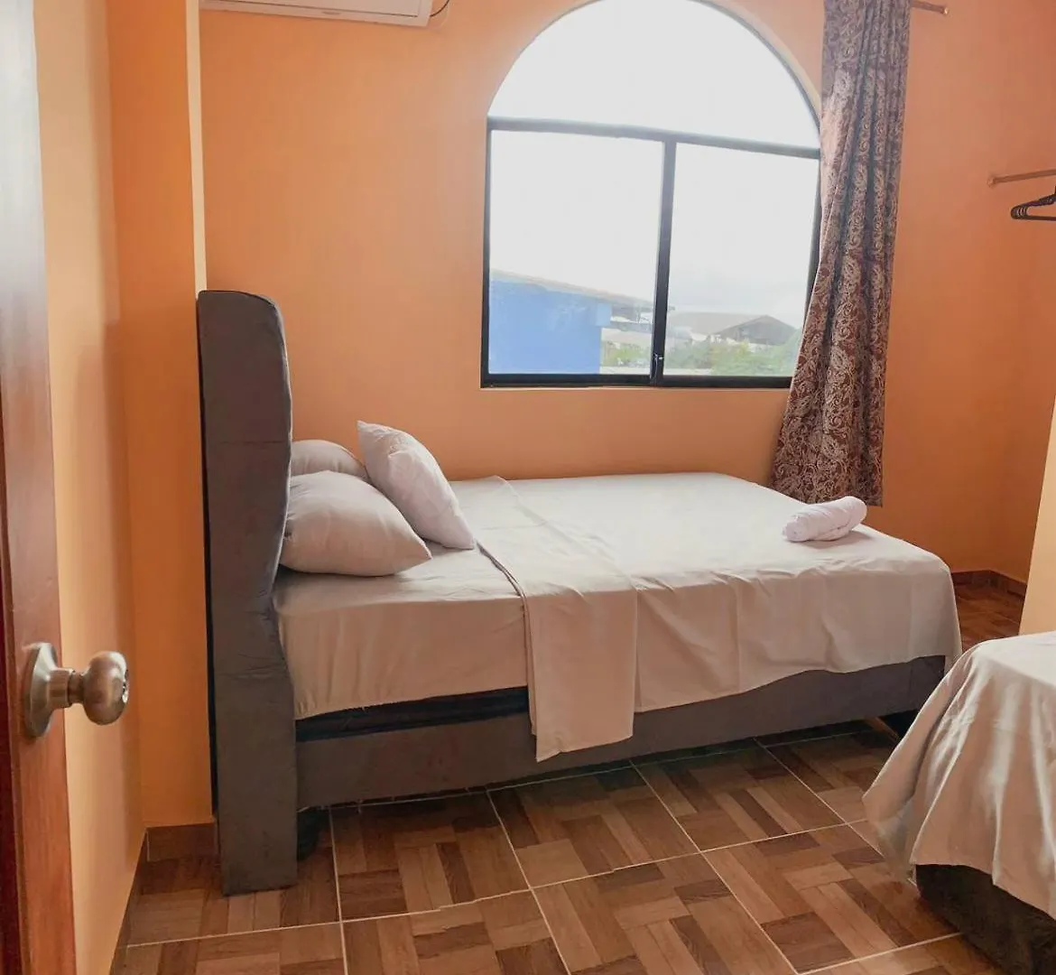 Departamento Familiar De 2 Habitaciones Puerto Baquerizo Moreno Apartment